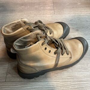 Palladium Tan Leather Lace-Up Boots with Dark Brown Accents